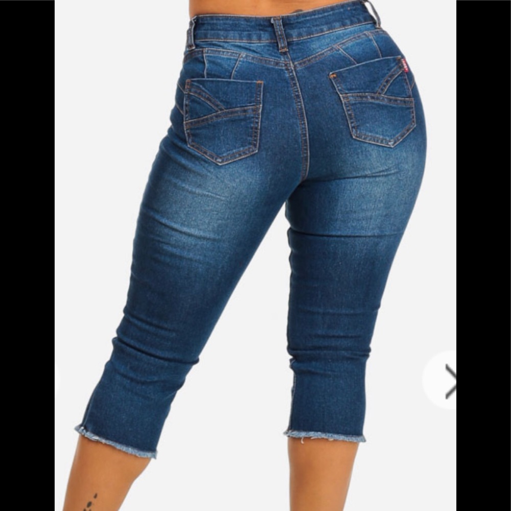 Butt lifting jeans🔹